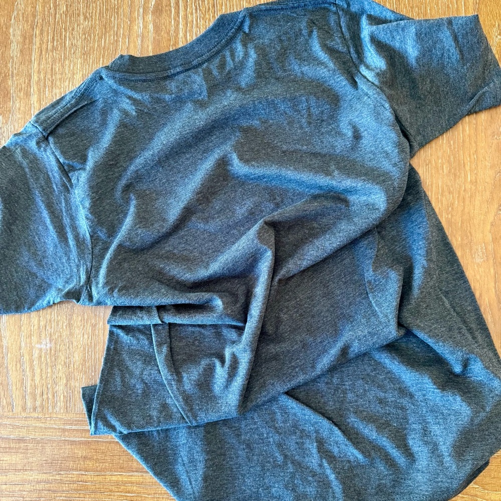 NWOT men’s marled grey Guinness tee shirt S - Picture 4 of 7